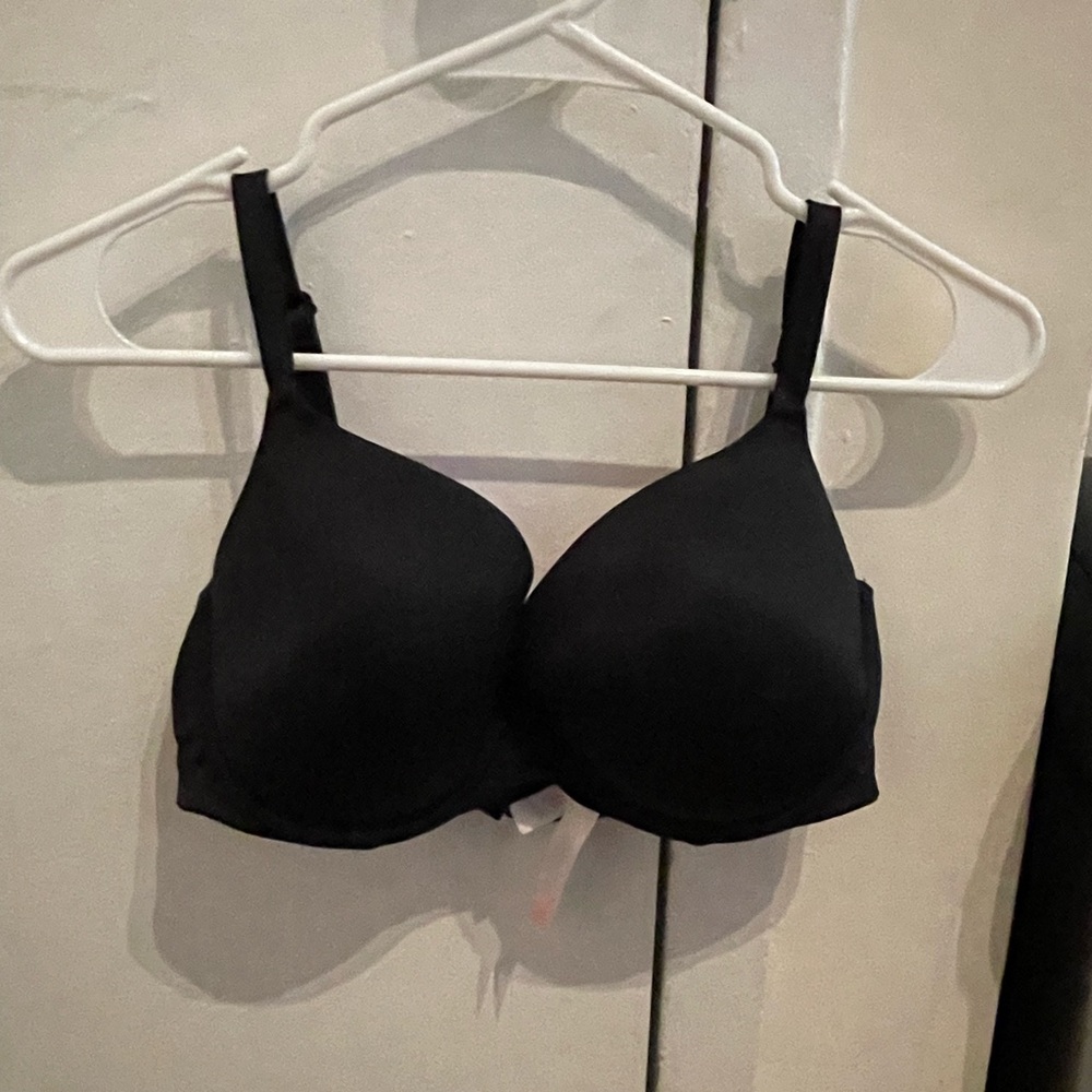 34DD Wear Everywhere lightly lined PINK by Victoria’s Secret Bra